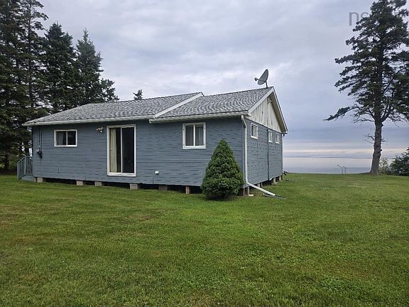 2nd image of 99 Purdy Beach Ln