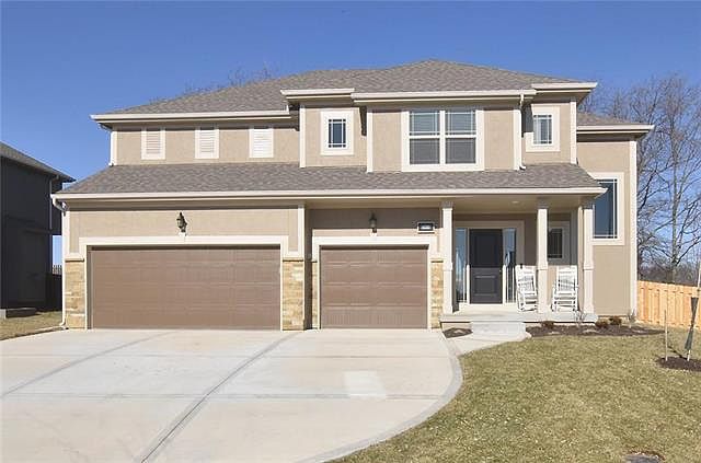 1st image of 4520 NE 105th St