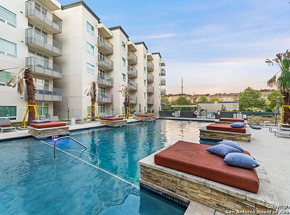 3rd image of 17902 LA CANTERA PKWY #217