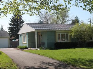 119 S Rosedale Ave, Aurora, IL 60506