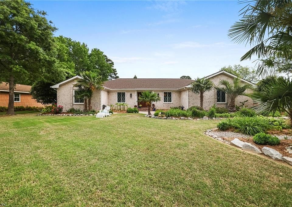 1st image of 2608 E Lake Dr