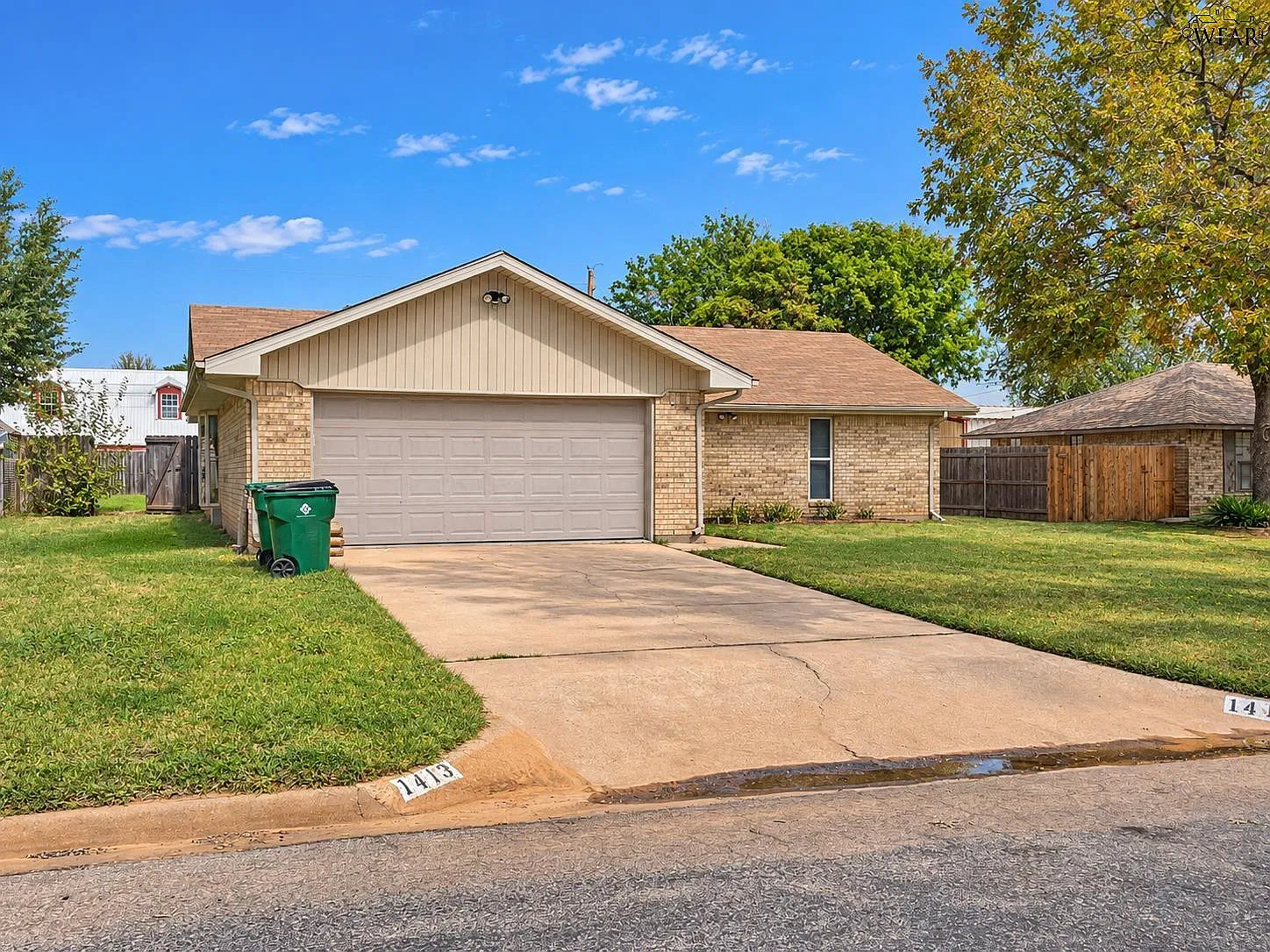 3 bed, 2.0 bath, 1281 sqft, $1,600 — Photo 3