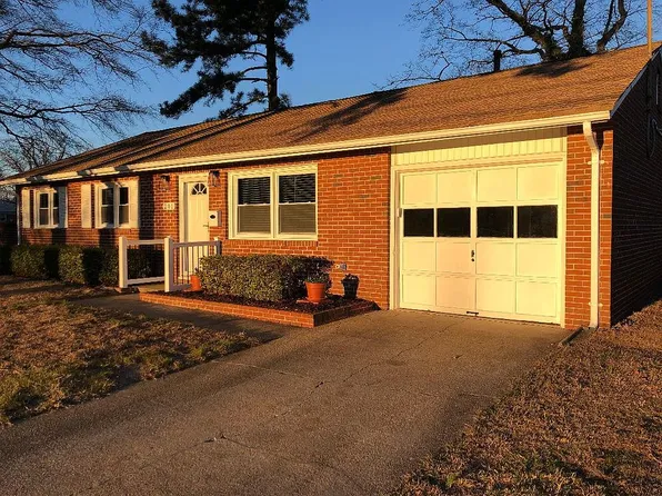 201 Eastfield Ct, Hampton, VA 23666