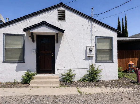 1112 Barberry Ln, Modesto, CA 95351