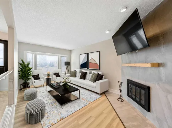 100 SE Woodfield Grn SW, Calgary, AB T2W 3T9
