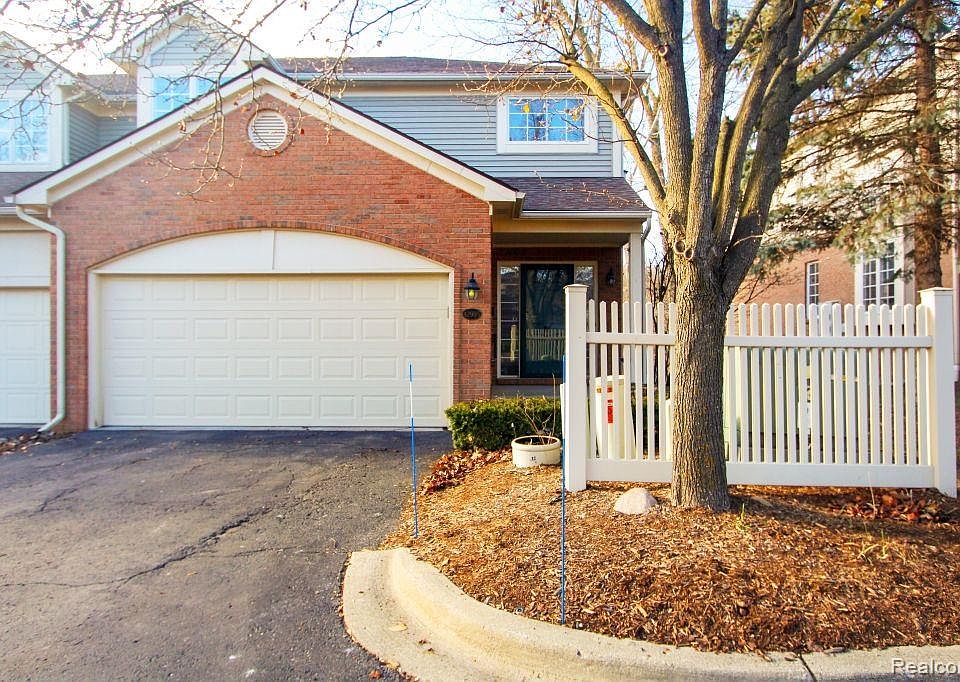 1st image of 42985 River Bend Dr