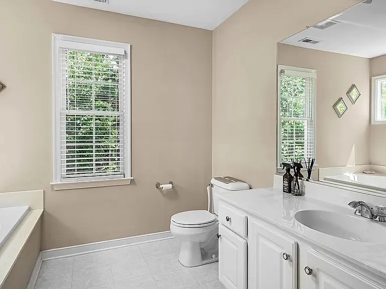 11039 Greenline Ct — Photo 20