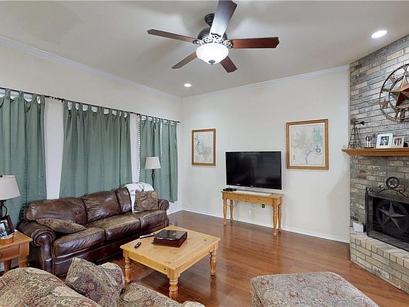 4th image of 1292 Settlers Dr