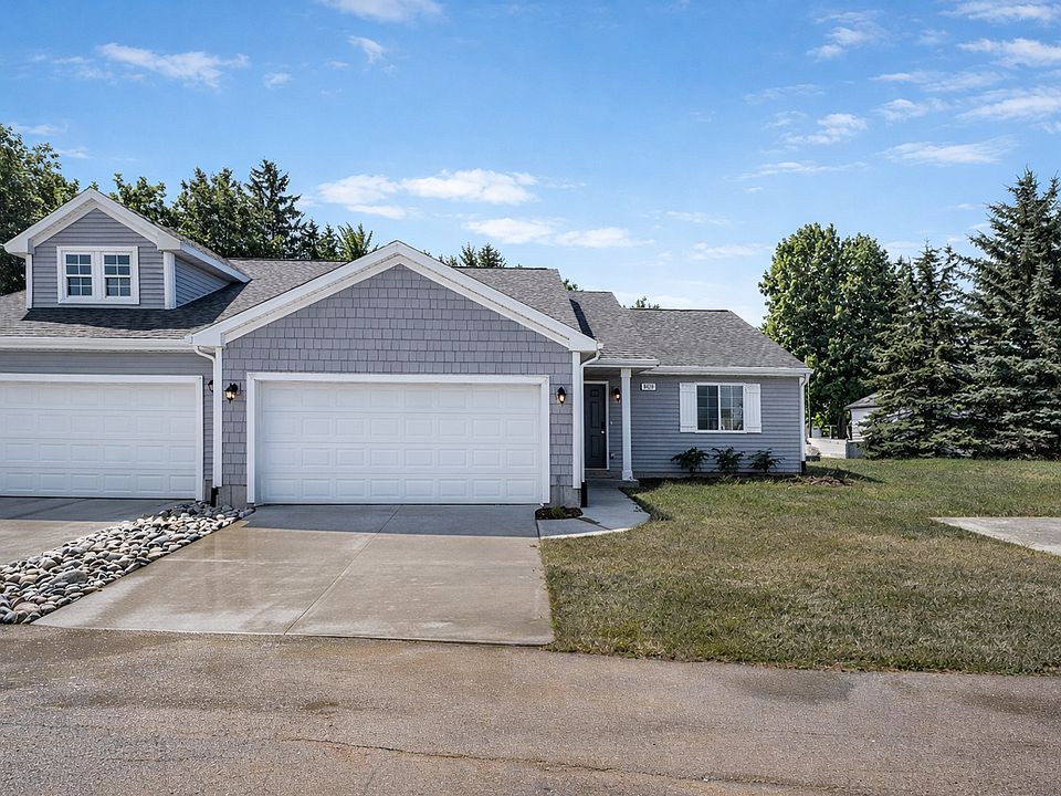 1st image of 1020 W Villas Dr