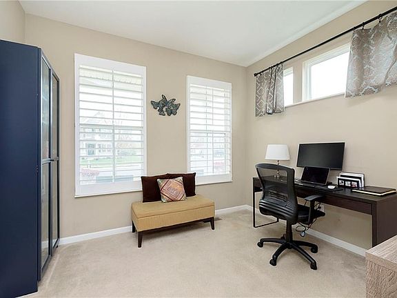 4th image of 15109 Roedean Dr