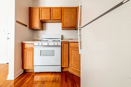 5836-46 W Madison St Chicago, IL 60644 Photo 1