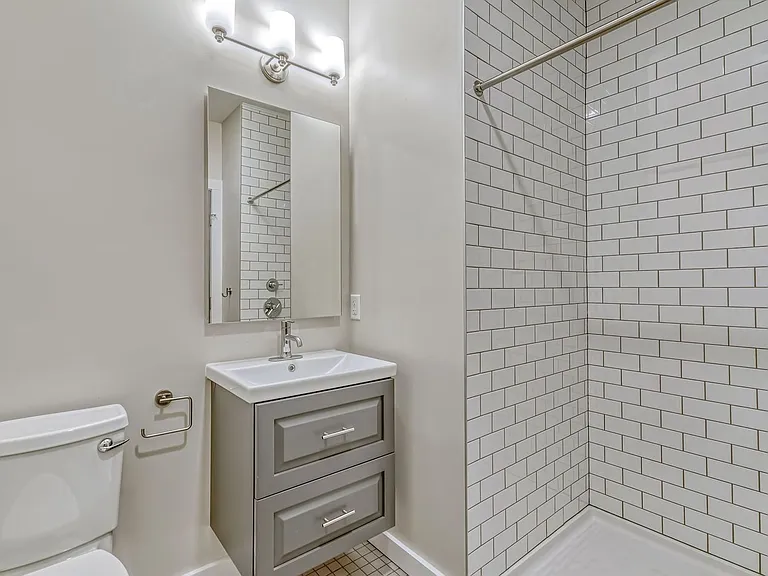 323 Taughannock Blvd — Photo 41