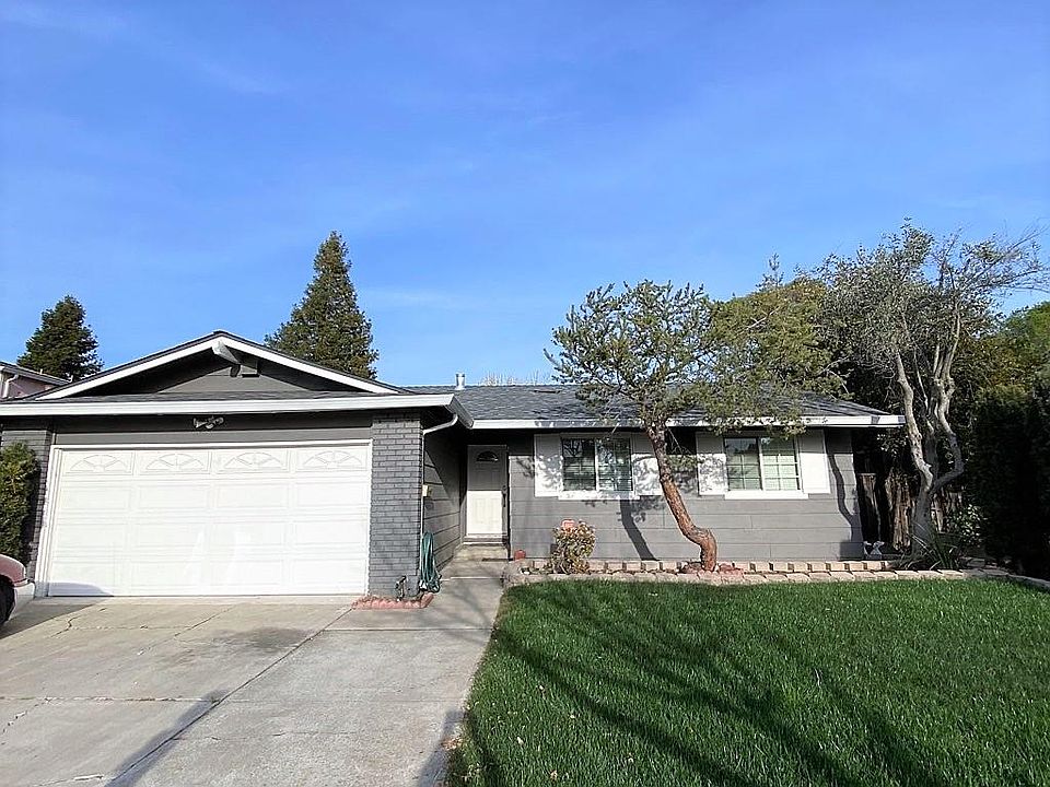 1st image of 2682 Vista Verde Dr