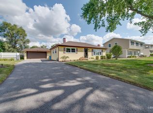 4N441 3rd Ave, Addison, IL 60101