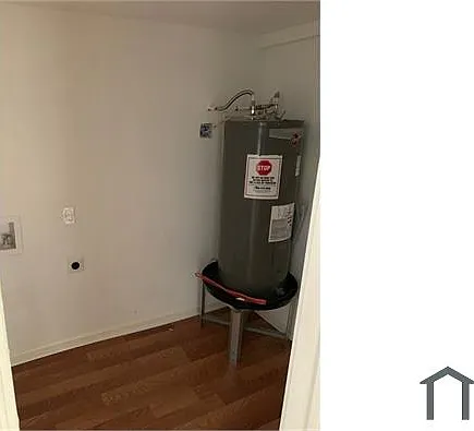 1294 Cartwright St #1 — Photo 29