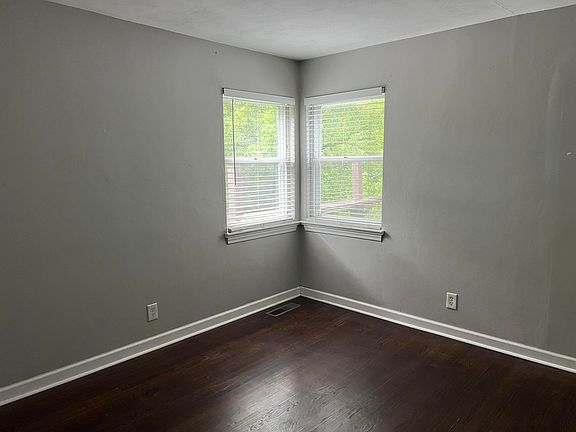 5th image of 1218 W Fairfax Dr