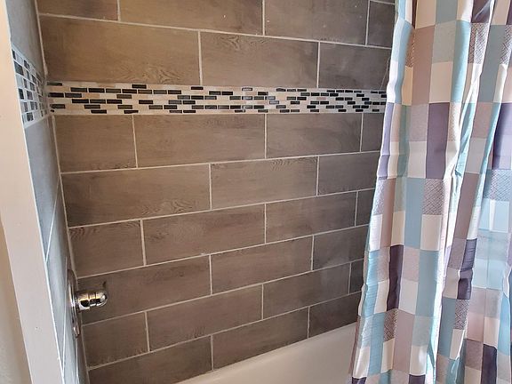 4th image of 7300 Folkstone Dr
