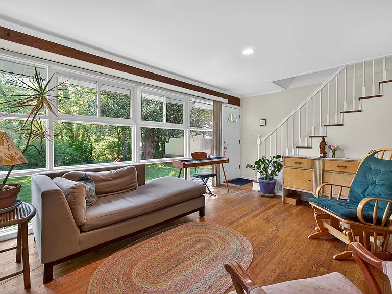 12805 Atlantic Ave — Photo 6