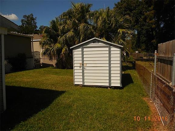 5th image of 2109 Rose Dr