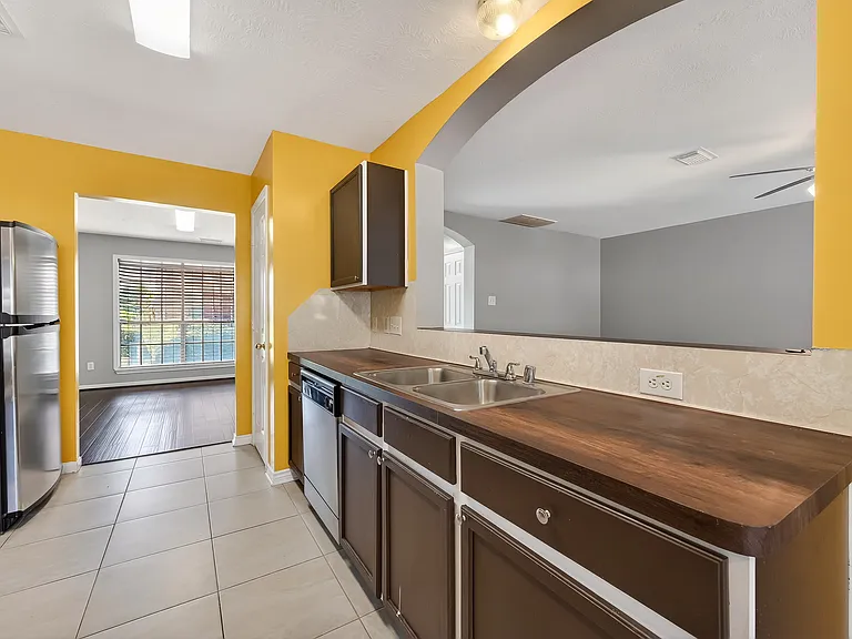 11735 Alief Clodine Rd #50 — Photo 6