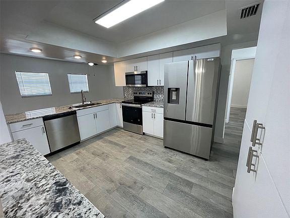5th image of 7729 Coral Boulevard
