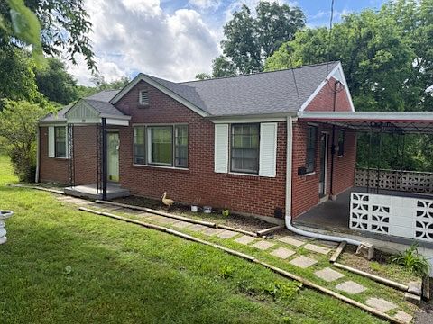 1st image of 620 Vinson Dr