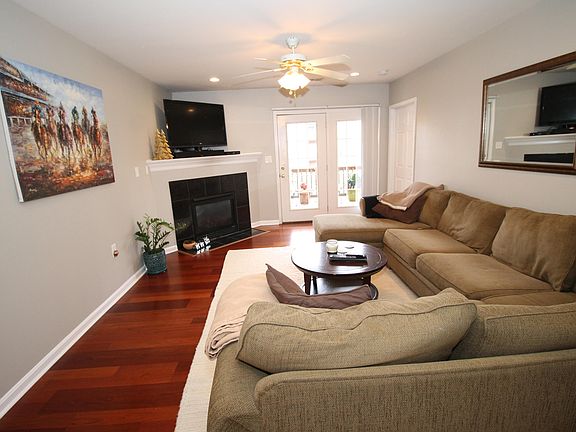 3rd image of 9316 Pine Lake Dr #7