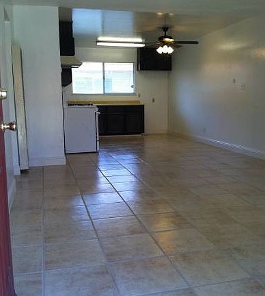 GREAT FAMILY ROOM