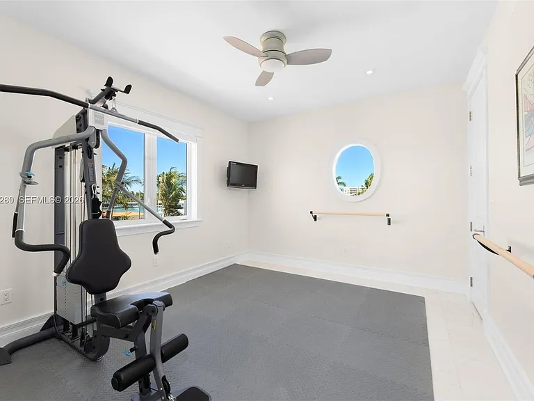 1460 S Treasure Dr — Photo 34