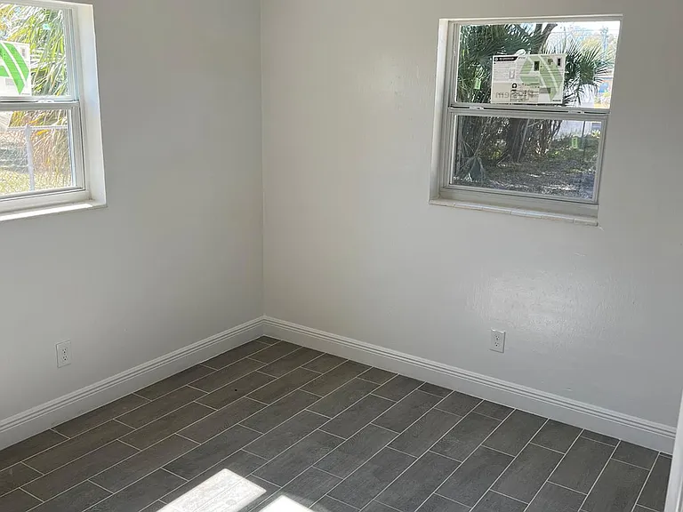 4421 N Clark Ave #B — Photo 7