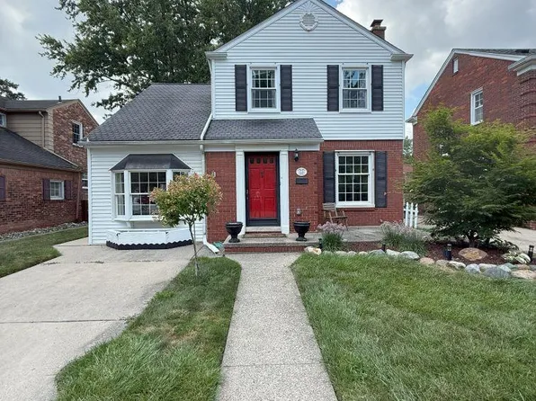 1636 22nd St, Wyandotte, MI 48192