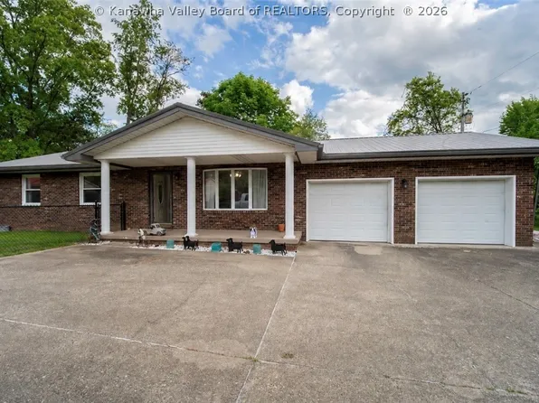11819 Charleston Rd, Red House, WV 25168