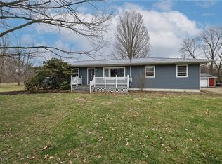 8195 S Cleveland Massillon Rd, Clinton, OH 44216