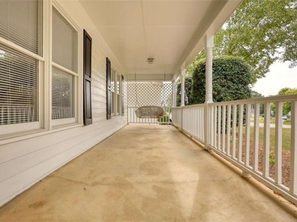 70 Summer Walk Dr, Covington, GA 30016
