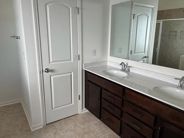 2003 Voyage Cir — Photo 23
