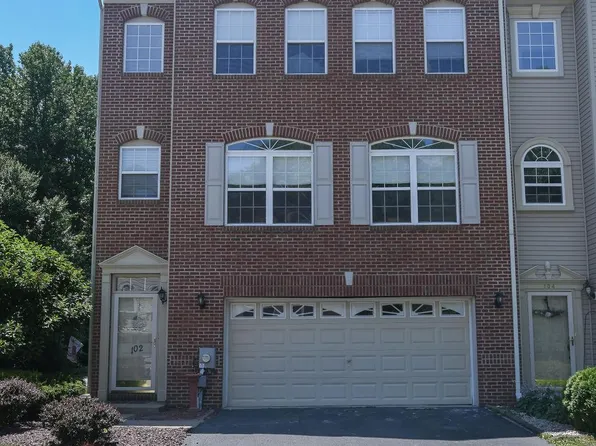 102 Persimmon Pl, Bear, DE 19701