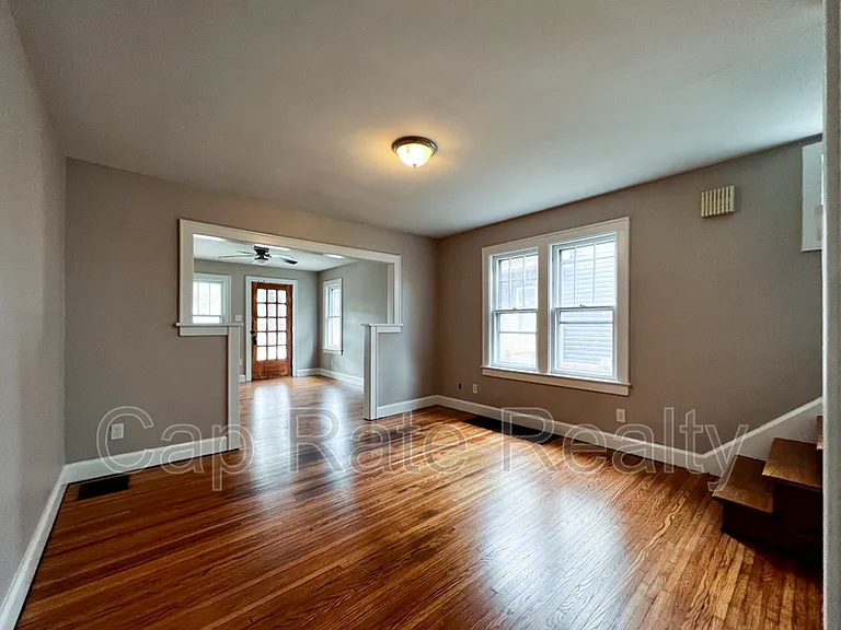 506 Thurman Ave — Photo 15