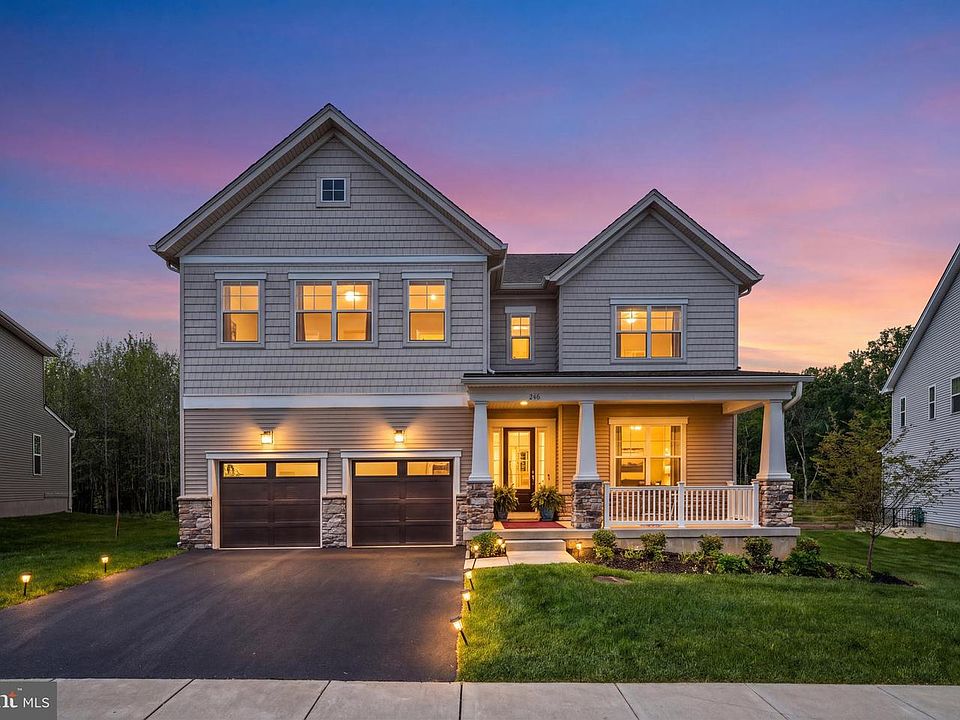 1st image of 246 Lily Ln
