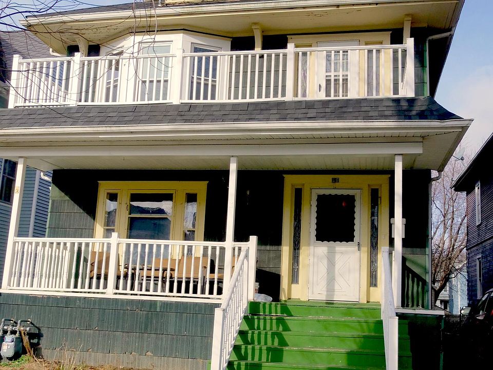 1st image of 96 Roanoke Pkwy #1