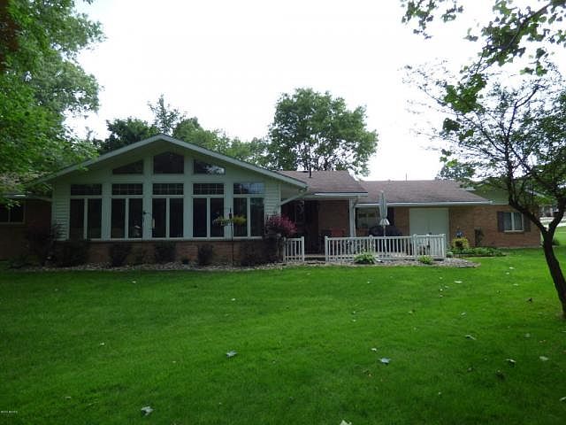 1st image of 70450 Sunrise Dr