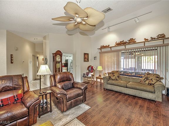 4th image of 19484 Midway Blvd