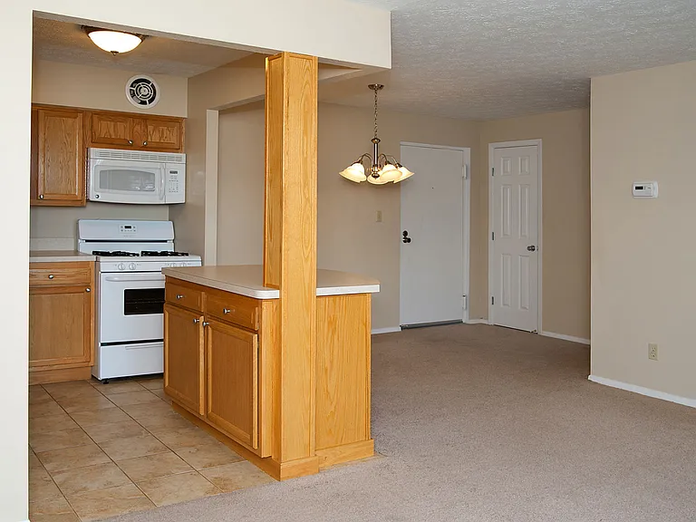 Rockside Park Towers — Photo 7