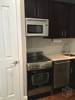 Rented by Halstead Real Estate | media 19