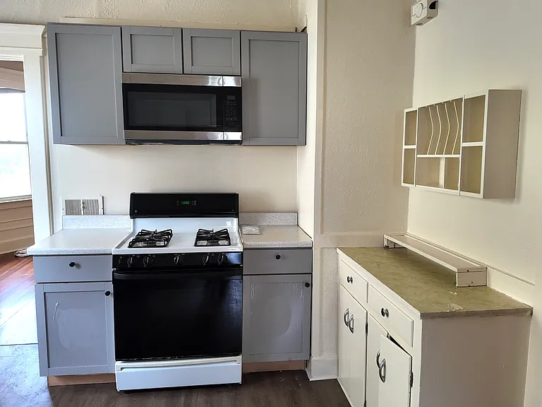 85 Thomas St #2 — Photo 2