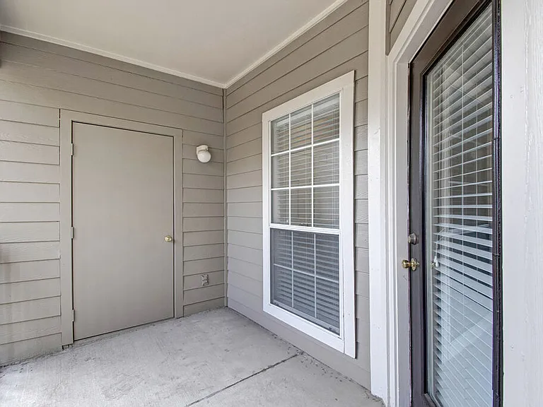 Indian Creek Apartments — Photo 7