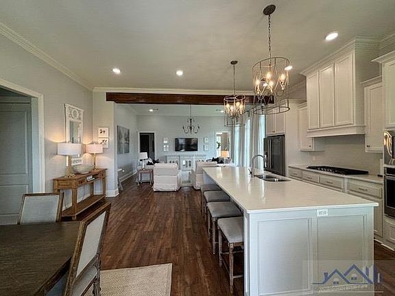 5th image of 149 Salsburg Dr