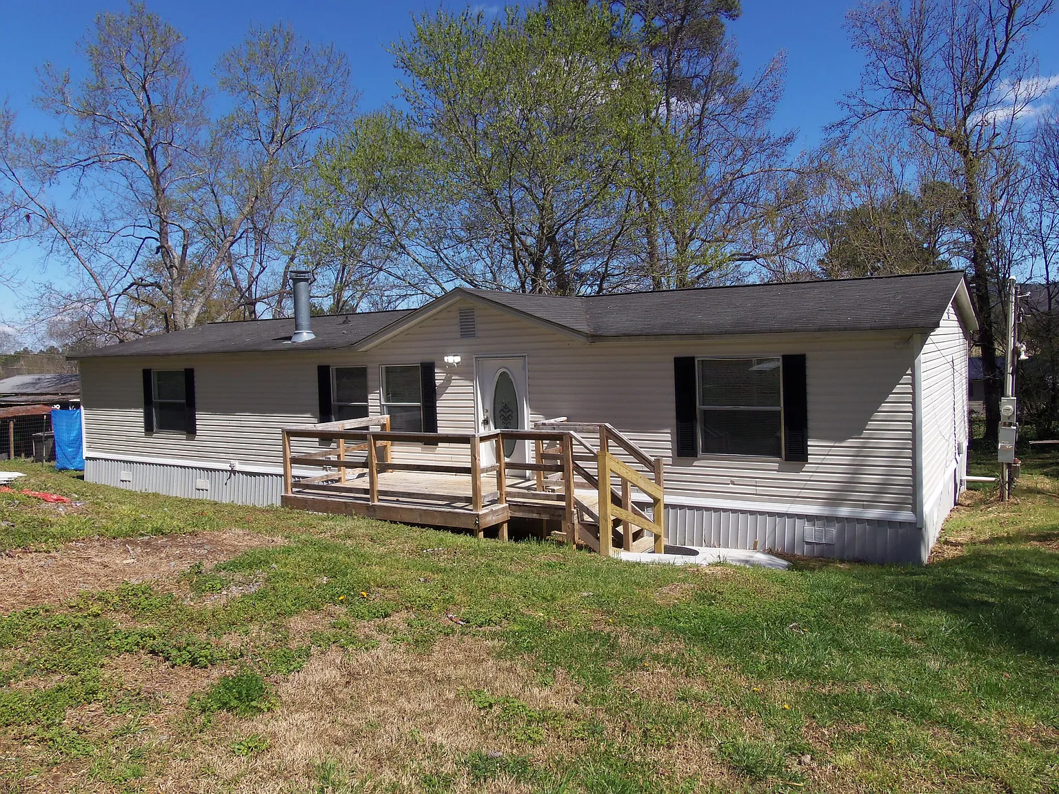 917 Raygan Dr photo 1