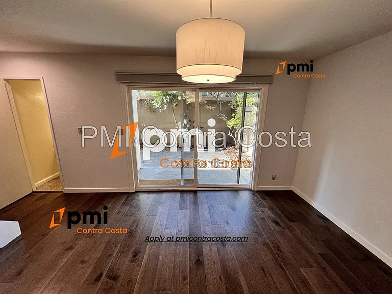 1930 Olmo Way — Photo 4