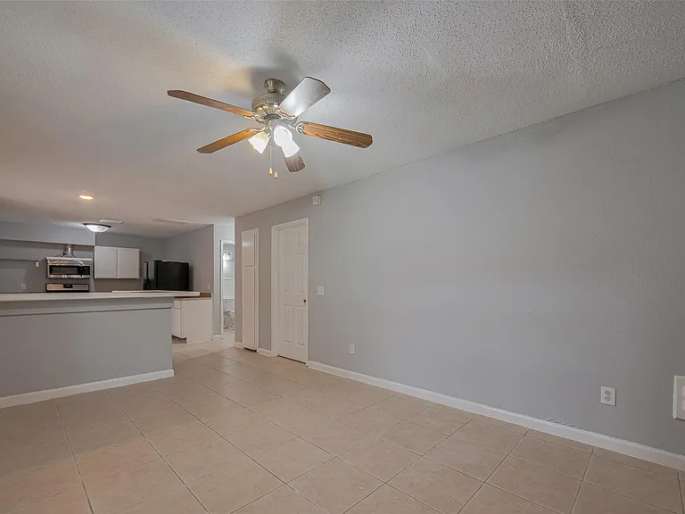 3610 Bee Bayou Ln — Photo 12