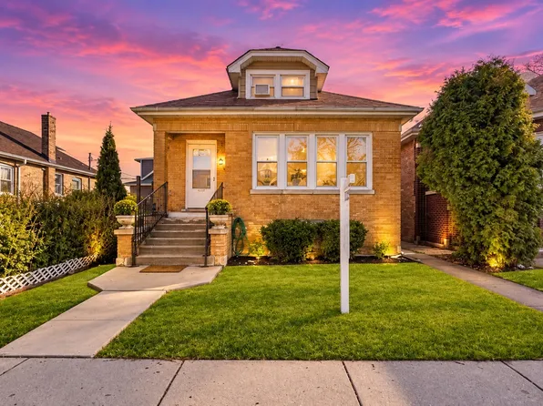 5349 W Fletcher St, Chicago, IL 60641